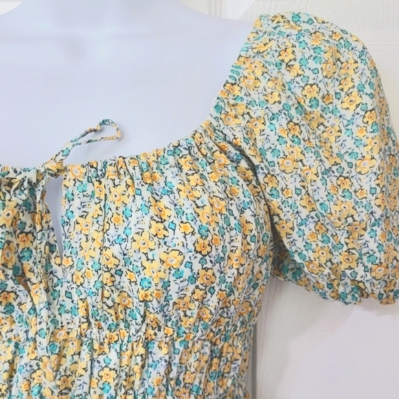 Faithfull the Brand Terina Midi Dress in Sabinosa Floral Print Cottage Inspired - Picture 6 of 7